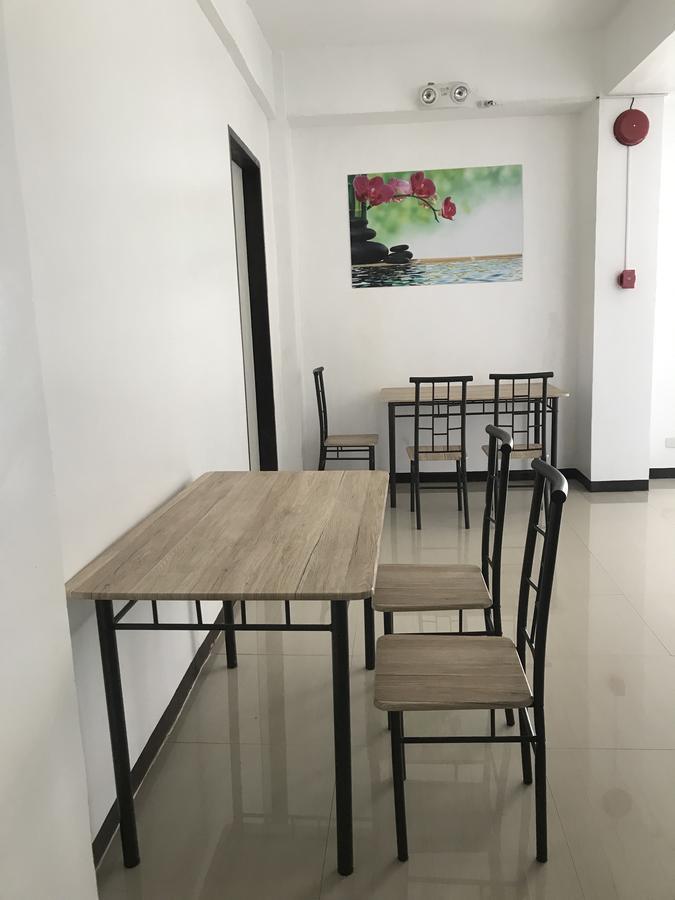 4C'S Tourist Lodge Puerto Princesa ภายนอก รูปภาพ